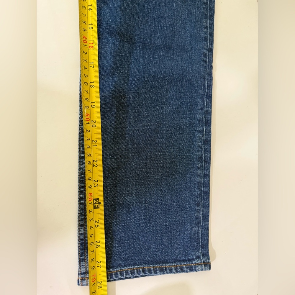 Abercrombie & Fitch Ultra High Rise Curve Love Ankle Straight Jeans size 31/12L - Picture 15 of 15
